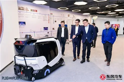 L4 Autonomous Electric Sanitation Truck – Municipal Road Cleaning Solution.