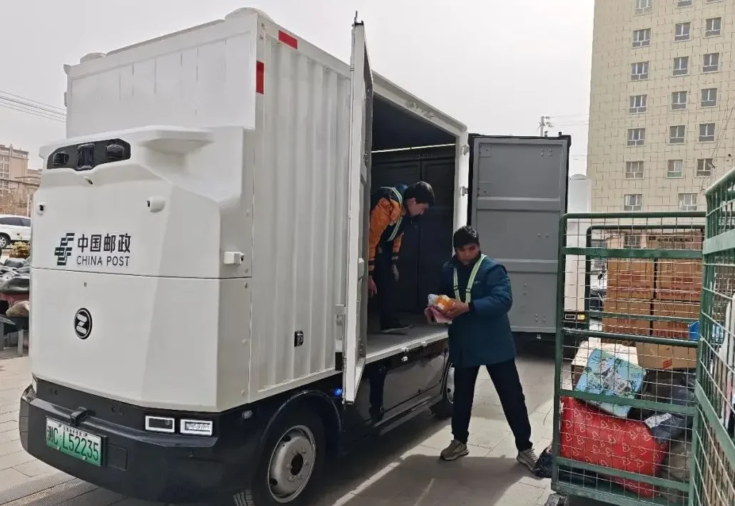 Demonstration Operation: First deployed in the "Vehicle-Road-Cloud Integration" demonstration zone in Shiyan Economic & Technological Development Zone.