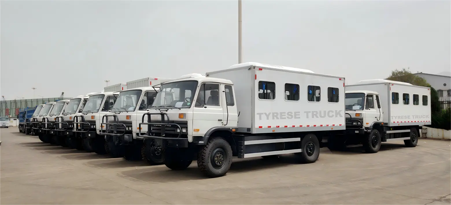 we custom-built 22 Dongfeng 6×6 military-grade off-road buses and three 4×4 military-grade off-road buses were shipped to our African customer.