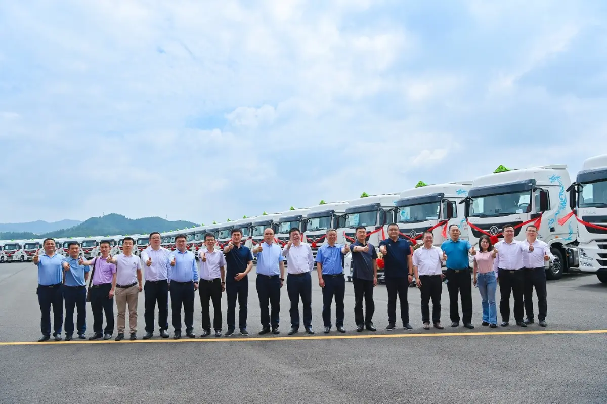 Heavy-duty dump truck / tipper truck loaded by Doosan excavator at construction site, ideal for earthmoving, mining, and construction projects