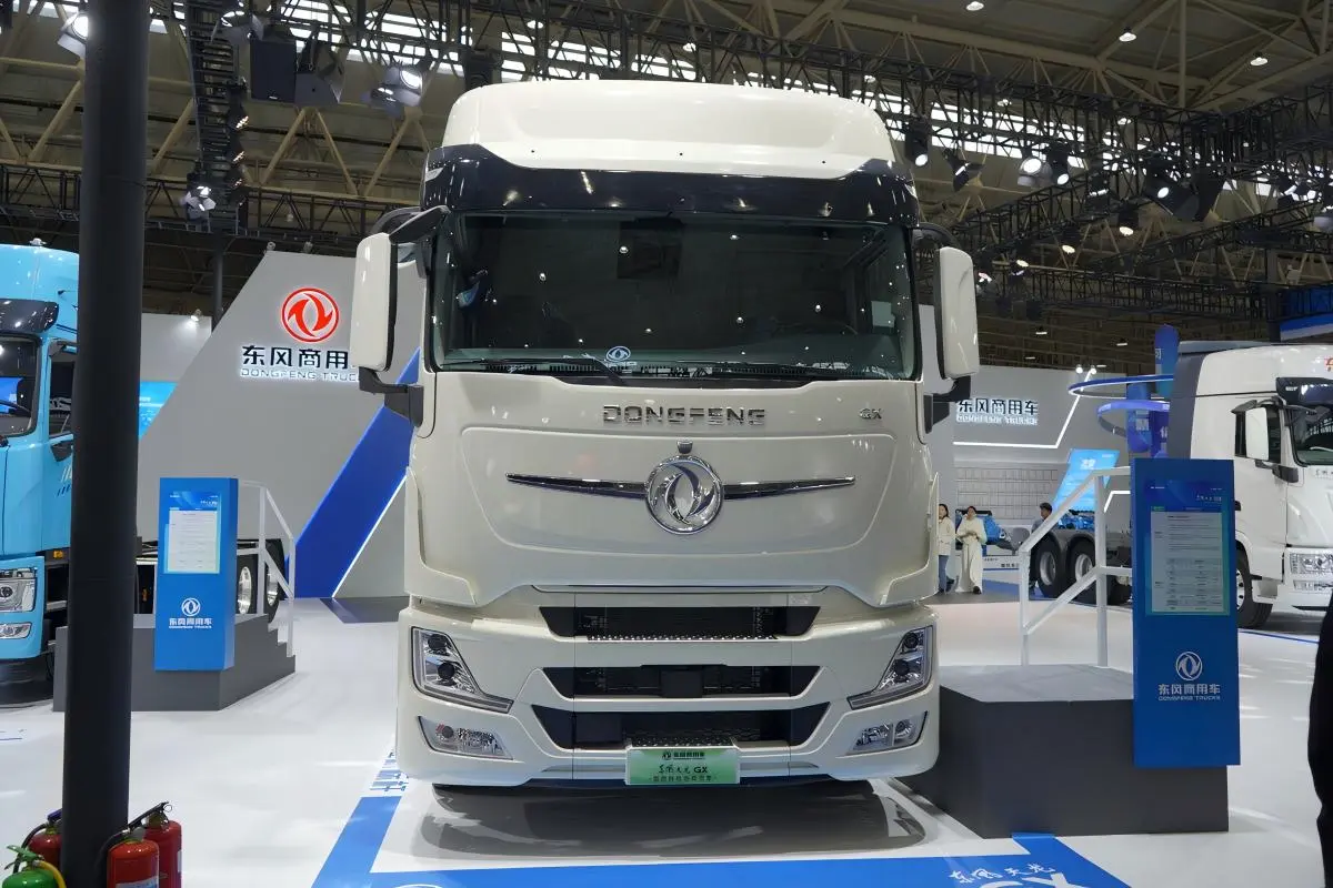 dongfeng-tianlong-gx-hydrogen-tractor
