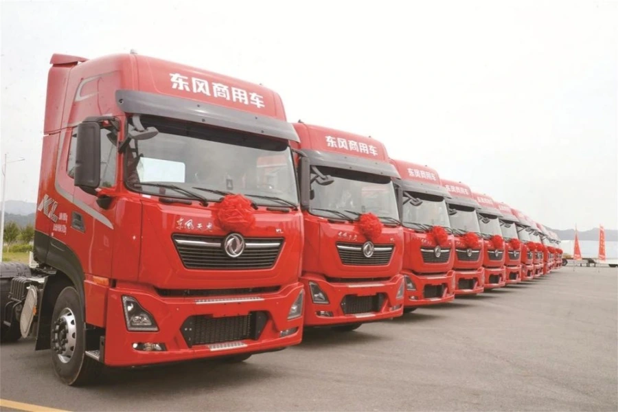100 Units of Dongfeng Port Transport Tractors Delivered to Ningbo FGS Logistics