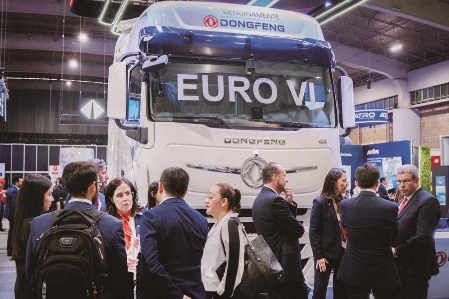 DF Trucks Exhibiting in Mexico City