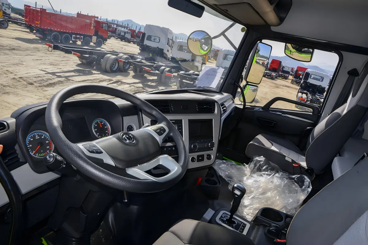 KC 8×4 7.8m battery-swapping electric dump truck