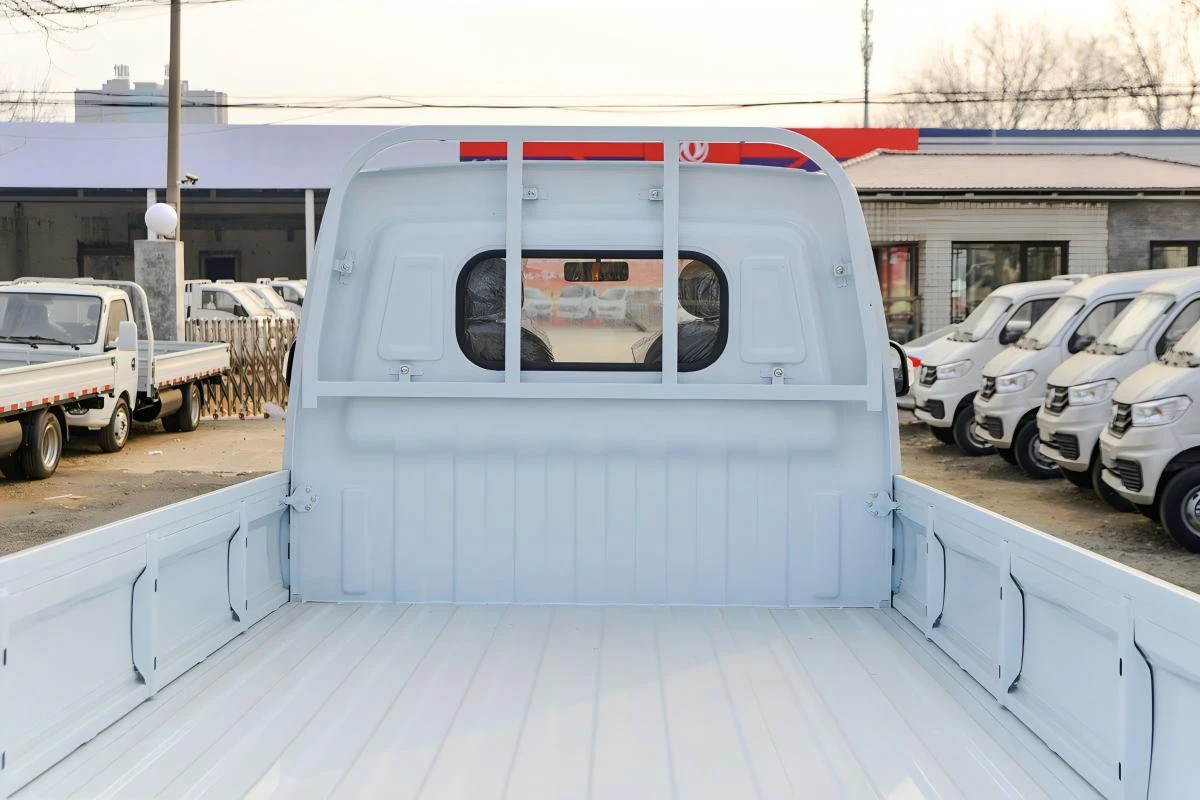 last-mile delivery truck