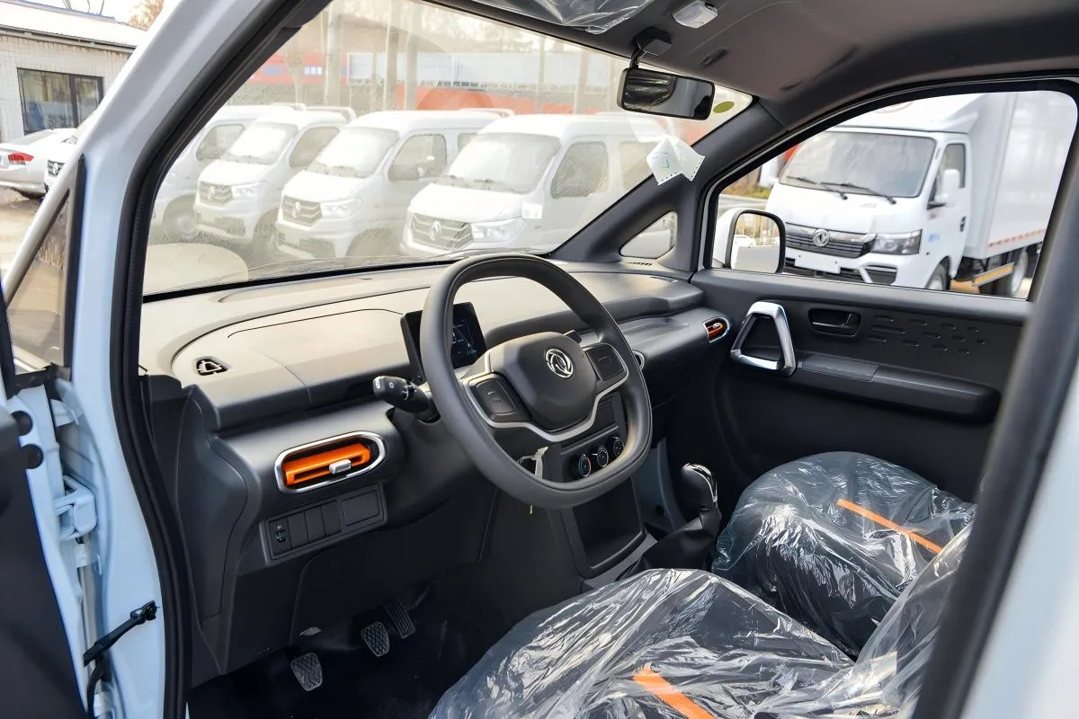 urban delivery vehicle, city cargo truck, small business truck
